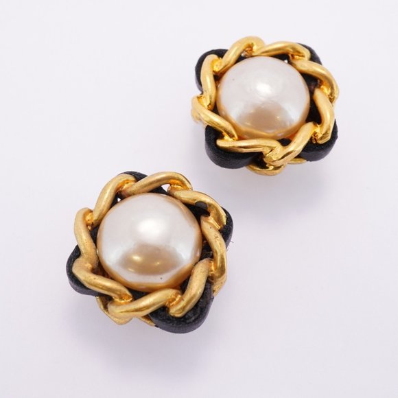 CHANEL Black and Gold Pearl Earrings - Picture 2 of 10